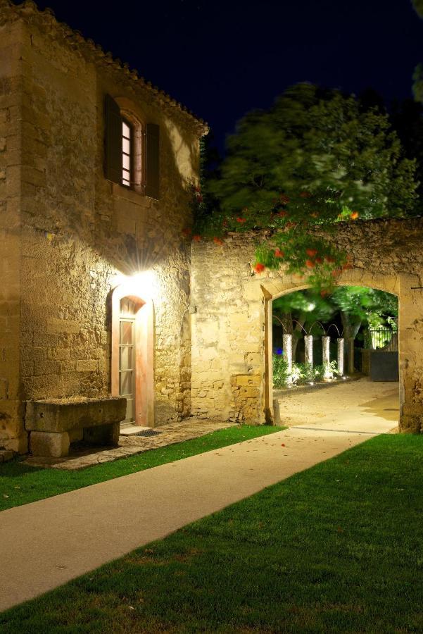 Hotel & Restaurant De Charme - La Begude Saint-Pierre Vers Pont du Gard Exterior photo