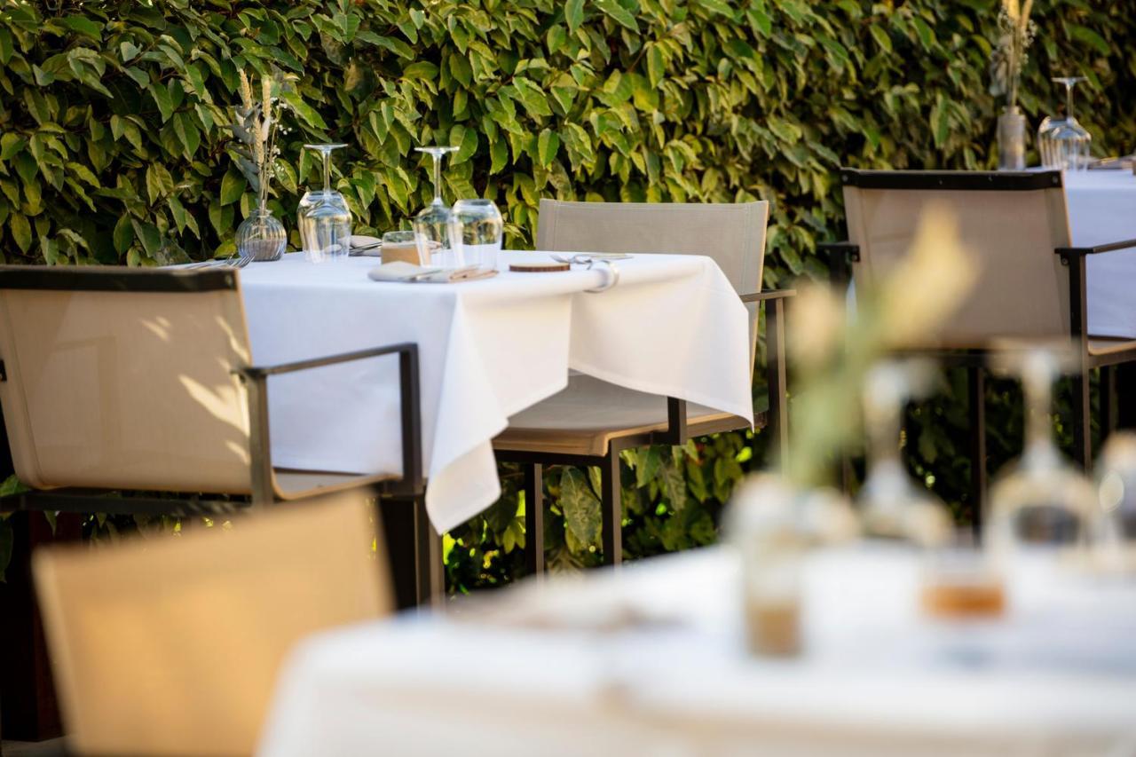 Hotel & Restaurant De Charme - La Begude Saint-Pierre Vers Pont du Gard Exterior photo